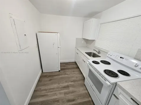 1924 SW 9th Street Miami FL 33135