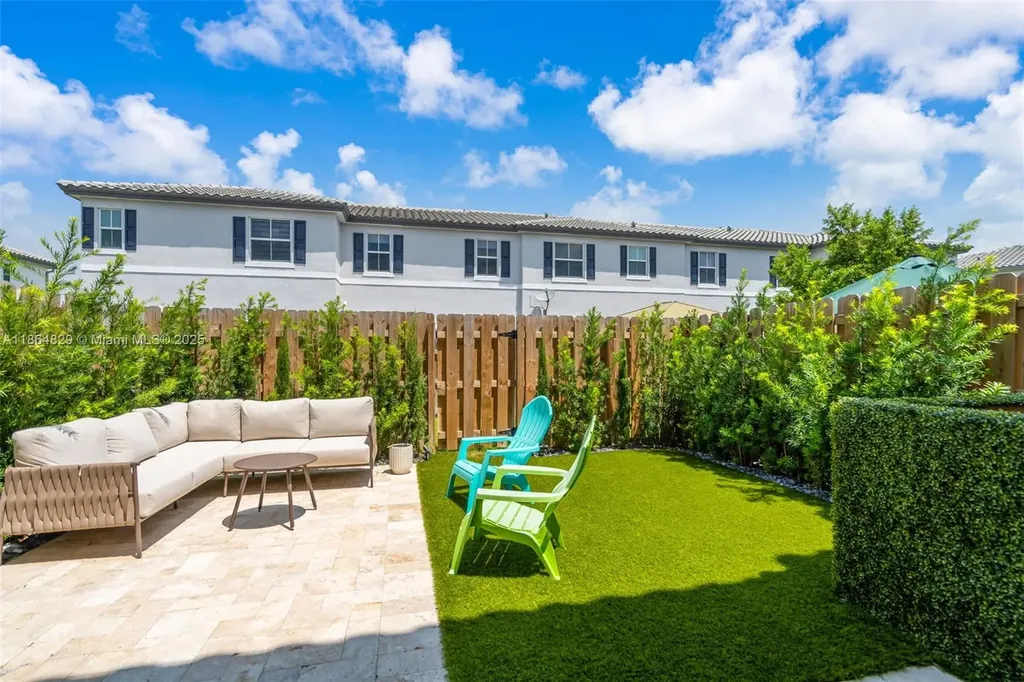 11927 NW 46th Street Coral Springs FL 33076