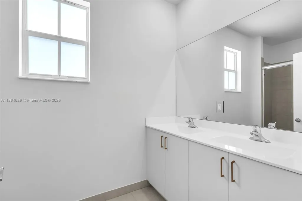 11927 NW 46th Street Coral Springs FL 33076