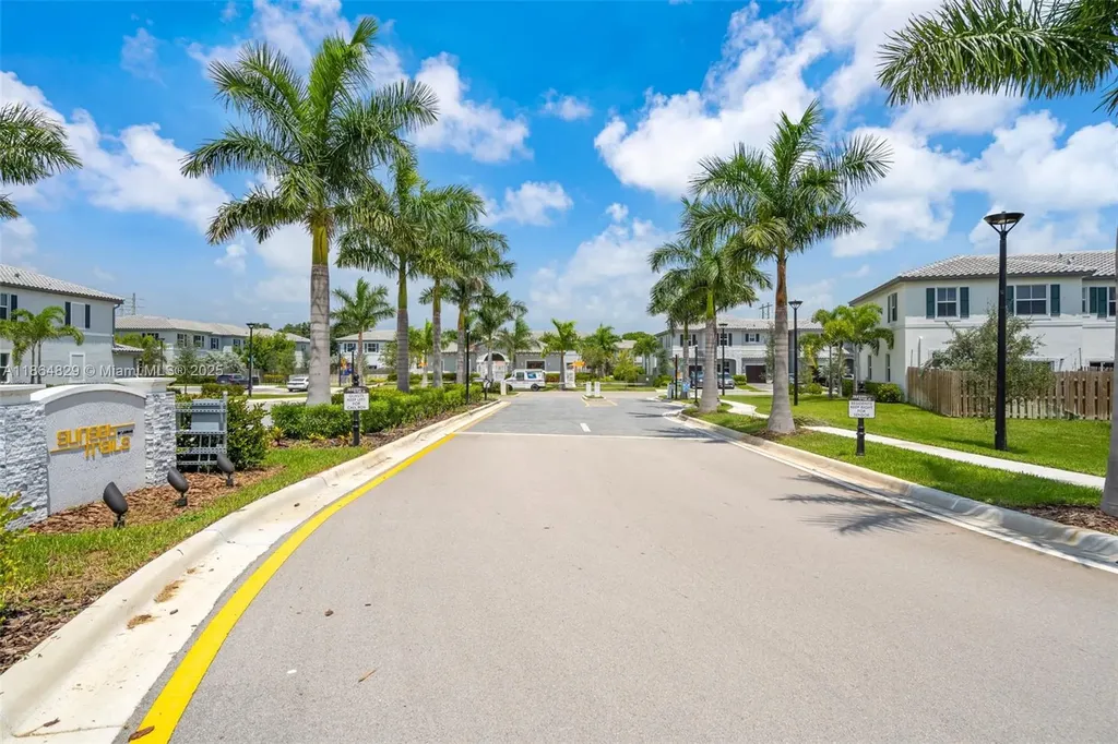 11927 NW 46th Street Coral Springs FL 33076