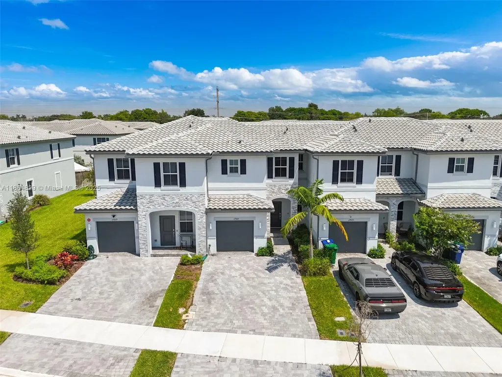 11927 NW 46th Street Coral Springs FL 33076