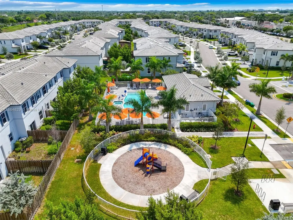 11927 NW 46th Street Coral Springs FL 33076