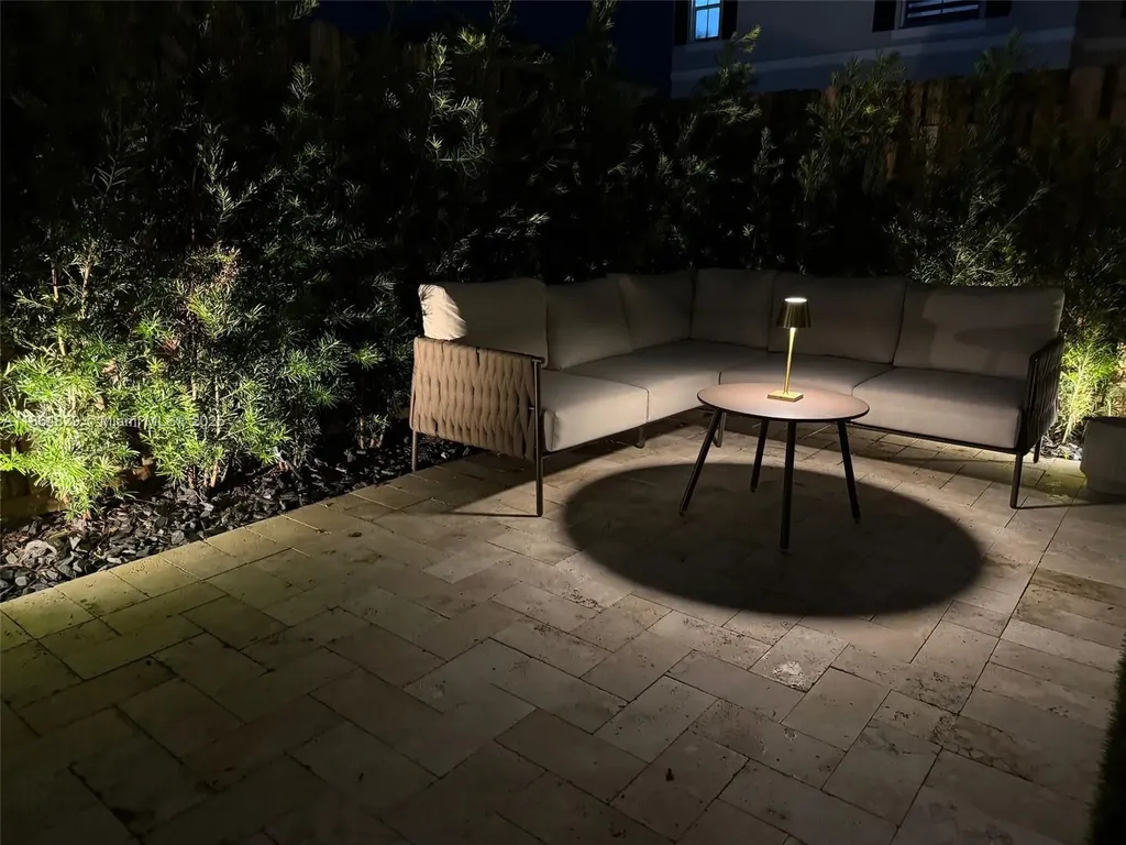 11927 NW 46th Street Coral Springs FL 33076