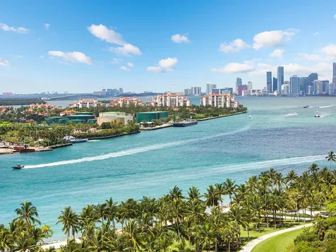 100 S Pointe Drive Miami Beach FL 33139
