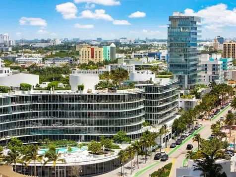 100 S Pointe Drive Miami Beach FL 33139