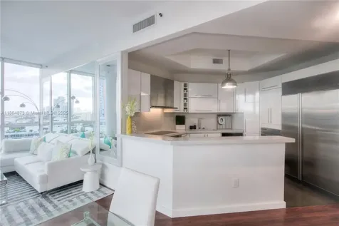 100 S Pointe Drive Miami Beach FL 33139