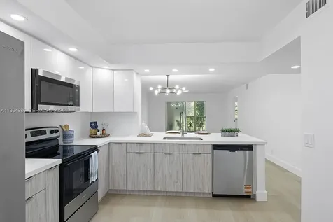 12500 SW 6th Street Pembroke Pines FL 33027