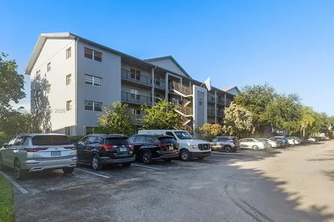 12500 SW 6th Street Pembroke Pines FL 33027