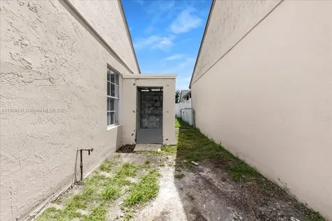 20327 NW 33rd Avenue Miami Gardens FL 33056