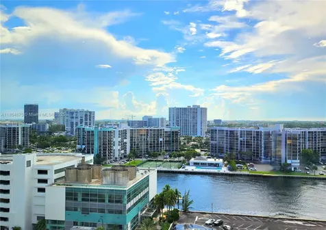 3505 S Ocean Drive Hollywood FL 33019
