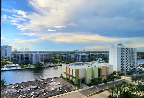 3505 S Ocean Drive Hollywood FL 33019