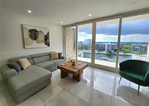 3505 S Ocean Drive Hollywood FL 33019