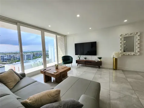 3505 S Ocean Drive Hollywood FL 33019