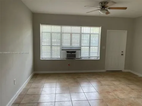 1346 NW 6th Street Miami FL 33125