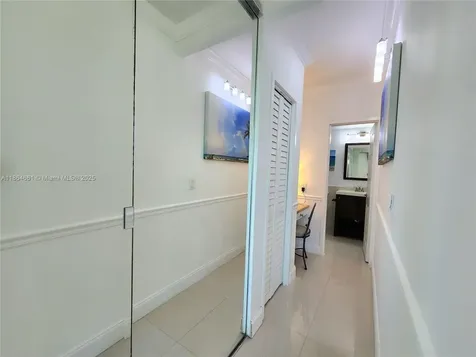 3505 S Ocean Drive Hollywood FL 33019
