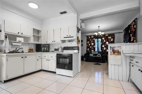 6377 SW 15th Street West Miami FL 33144