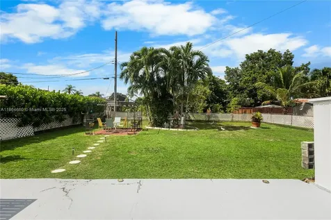 6377 SW 15th Street West Miami FL 33144