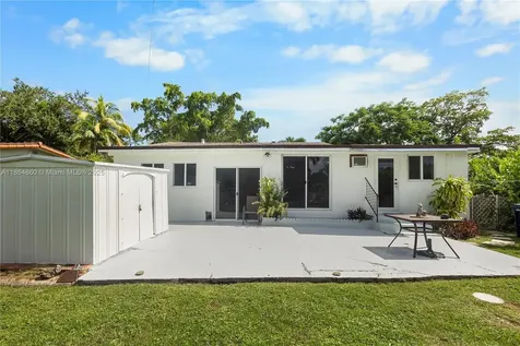 6377 SW 15th Street West Miami FL 33144