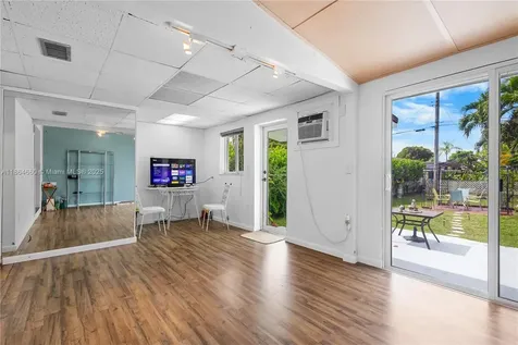 6377 SW 15th Street West Miami FL 33144