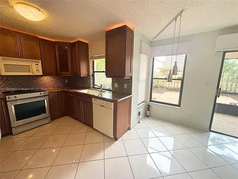 6377 SW 15th Street West Miami FL 33144