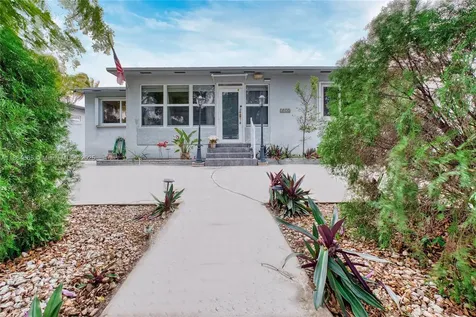 1923 Dewey Street Hollywood FL 33020