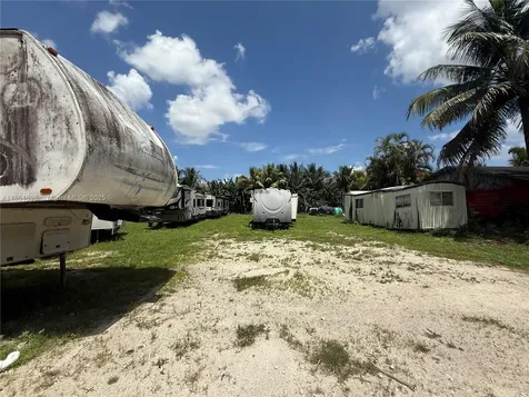 15765 SW 206th Avenue Miami FL 33187