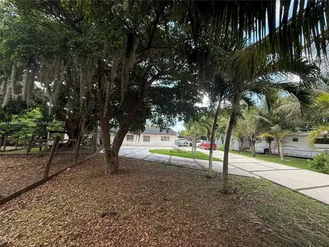 15765 SW 206th Avenue Miami FL 33187