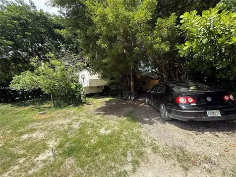 15765 SW 206th Avenue Miami FL 33187