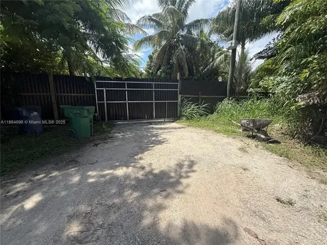 15765 SW 206th Avenue Miami FL 33187