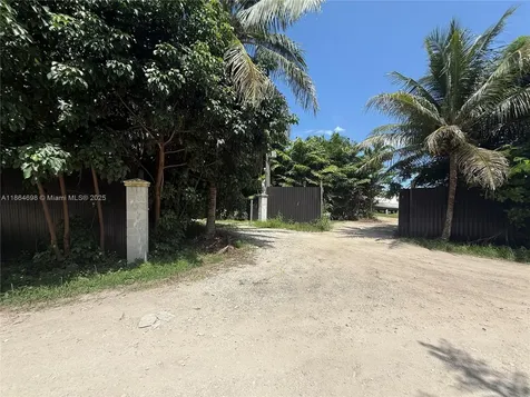 15765 SW 206th Avenue Miami FL 33187