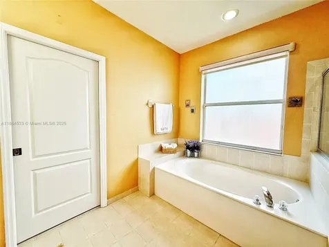 16032 SW 63rd Terrace Miami FL 33193
