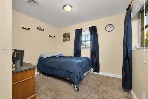 1220 NW 88th Street Miami FL 33147