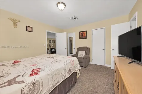 1220 NW 88th Street Miami FL 33147