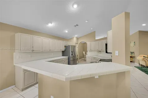 10261 S Lexington Lakes Boulevard S Boynton Beach FL 33436