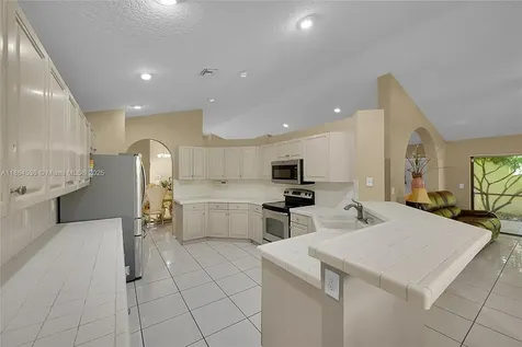 10261 S Lexington Lakes Boulevard S Boynton Beach FL 33436