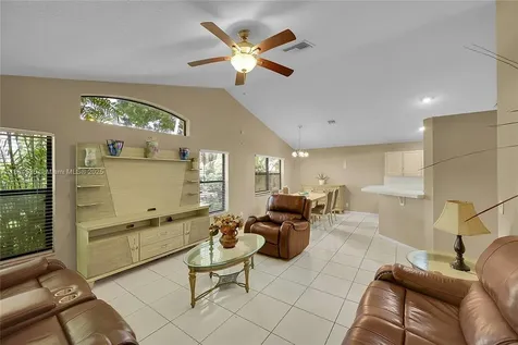 10261 S Lexington Lakes Boulevard S Boynton Beach FL 33436