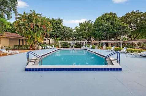 5001 NW 34th Street Lauderdale Lakes FL 33319