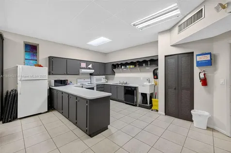5001 NW 34th Street Lauderdale Lakes FL 33319