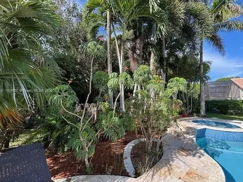 9945 W Tree Tops Court Davie FL 33328