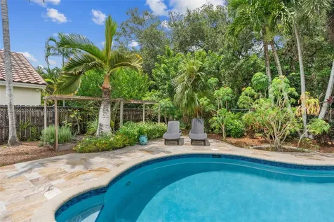 9945 W Tree Tops Court Davie FL 33328