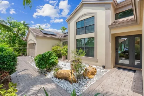 9945 W Tree Tops Court Davie FL 33328
