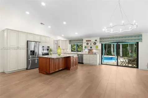 9945 W Tree Tops Court Davie FL 33328