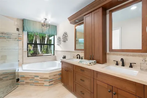 9945 W Tree Tops Court Davie FL 33328