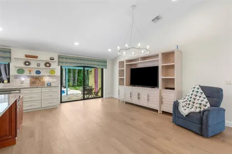 9945 W Tree Tops Court Davie FL 33328