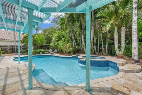 9945 W Tree Tops Court Davie FL 33328