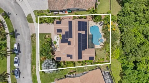 9945 W Tree Tops Court Davie FL 33328