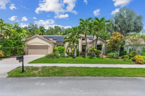 9945 W Tree Tops Court Davie FL 33328