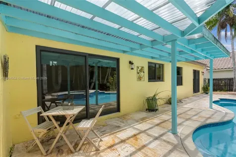 9945 W Tree Tops Court Davie FL 33328