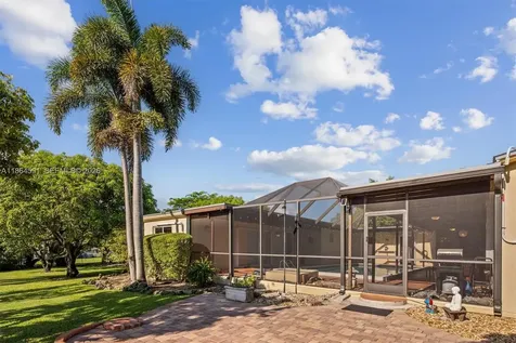 17625 SW 91st Avenue Palmetto Bay FL 33157