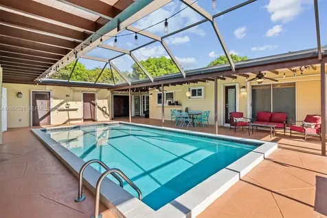 17625 SW 91st Avenue Palmetto Bay FL 33157